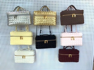 Bolso de Mano Tejido de Lujo 2026, Diseño de Guangzhou, Venta al Por Mayor, Nuevo, Mini Bolso con Correa de Hombro Desmontable para Mujer - Product Image 6