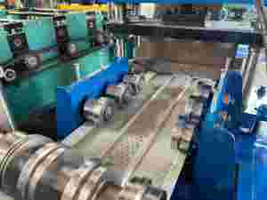 New Loại kim loại trang trí Hidden DOANH Trần mặt tiền soffit Bảng điều chỉnh Ốp máy tuôn ra tường soffit Bảng điều chỉnh hình thành máy - Product Image 3