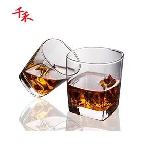 Sử dụng màu caramel cho các ngành công nghiệp rượu mạnh tông màu đỏ Caramel được sử dụng inrums brandies hoặc rượu mạnh giống như vermouth