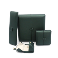 Boîte d'emballage de bijoux en cuir PU vert foncé de luxe, personnalisable avec logo et design sur mesure, vente en gros d'usine, boîte cadeau pour collier