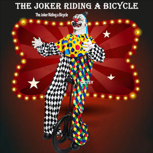 Accesorio de Payaso Animado Grande de Halloween en Bicicleta con Sensor de Movimiento para Casa Embrujada y Parque de Atracciones - Product Image 2