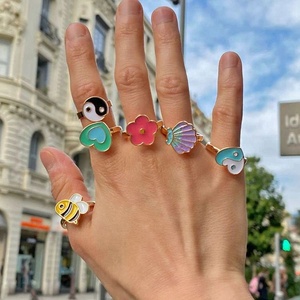 Anillos Giratorios Ajustables Zyo con Diseños Coloridos de Mariposa, Abeja, Corazón, Yin Yang, Panda y Cerdo, Anillos de Esmalte para Aliviar la Ansiedad - Product Image 2