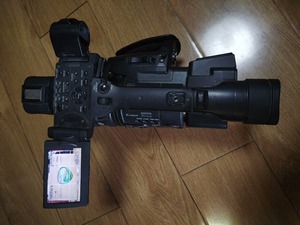 Professional Camcorder Sonys HXR-NX5C 20x Optical Zoom 1080P HD AVCHD Wedding Event Videography Handheld Video Camera Exmor R - Product Image 3