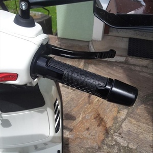 Moto 22mm CNC alluminio gomma Gel maniglia Bar Grip manopole per <span class=keywords><strong>Vespa</strong></span> Scooter LT LX GT GTS <span class=keywords><strong>GTV</strong></span> 300 <span class=keywords><strong>250</strong></span> 125 Sprint 200 - Product Image 2