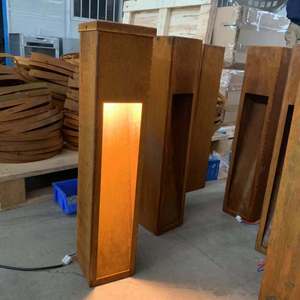 Lámpara Solar para Jardín, Color Óxido, Cuadrada, de Acero Corten, Tipo Bolardo - Product Image 5