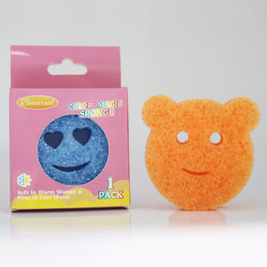 Kotak warna air dingin dingin yang lembut di air hangat spons pembersih wajah tersenyum untuk mencuci dapur suami - Product Image 3
