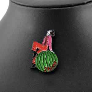 Épingles en émail de style Harrys, <span class=keywords><strong>chanteur</strong></span> pop, arc-en-ciel, musique, album, bande magnétique, broche en métal, badge, bijoux de dessin animé, accessoires, cadeaux - Product Image 2