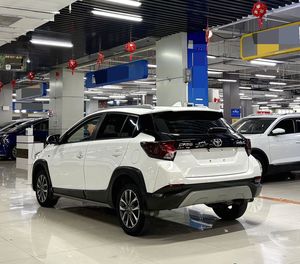 <span class=keywords><strong>Toyota</strong></span> <span class=keywords><strong>Yaris</strong></span> L X 1.5L Luxury PLUS Auto Hatchback <span class=keywords><strong>Sport</strong></span> <span class=keywords><strong>2022</strong></span>-2025 – Nouvelle Collection, Faible Kilométrage - Product Image 2
