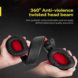 Combo <span class=keywords><strong>Clavier</strong></span> et <span class=keywords><strong>Souris</strong></span> Filaire de Jeu Rétroéclairé TWOLF 4-en-1 TF240 avec Casque, <span class=keywords><strong>Tapis</strong></span> de <span class=keywords><strong>Souris</strong></span> et Rétroéclairage RVB pour PC Gaming et Bureau - Product Image 2