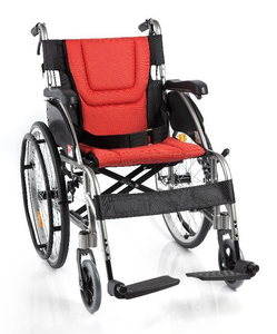 Sedia a rotelle manuale leggera di alta qualità Design pieghevole per anziani e disabili - Product Image 1