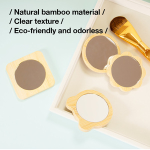 Espejo de Bambú Portátil Mini Redondo con Acabado Bronce y Logotipo Láser, Iluminado, de una Sola Cara, para Viajes y Cuidado Diario - Product Image 3