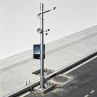 Poteau d'éclairage intelligent 5G personnalisé avec caméra CCTV, écran LED, Wi-Fi pour l'éclairage extérieur des villes intelligentes