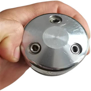 La máquina de chorro de agua de alta presión ofrece varias boquillas y conectores giratorios personalizados - Product Image 3