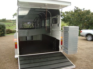 Elite Custom Straight Load Dual Horse <b>Trailer</b> with Built-in Cupboard for EU Equine Transportation - Product Image 3
