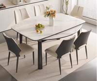 Chaise de salle à manger commerciale minimaliste italienne moderne, structure en acier, dossier rembourré doux, design créatif haut de gamme pour la maison et l'hôtel