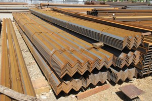 Profilés en acier en angle laminés à chaud 200x200 en forme de L S235JR <span class=keywords><strong>100x100x10</strong></span> Fer à angle 6M Angles inégaux en acier - Product Image 6