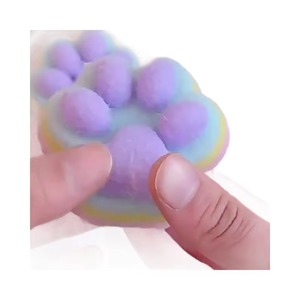 Dopamine Cat Paw Pinch Fun Mud Feel, un popular juguete pequeño para niñas, un herramienta para aliviar el estrés y desahogarse. - Product Image 4