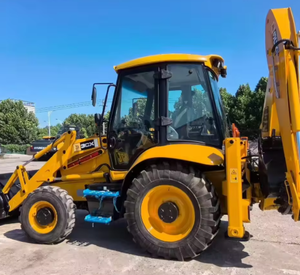 Chargeuse-pelleteuse compacte avec moteur de pompe à engrenages et roulement - Testée et inspectée - Product Image 1