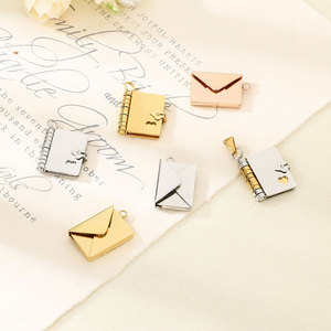 Colgantes y dijes de moda de acero inoxidable 316L chapados en oro PVD de 14K y 18K personalizados, dije de sobre y libro para la fabricación de joyas - Product Image 1