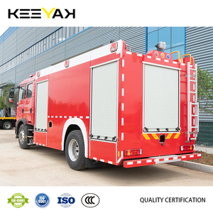 <span class=keywords><strong>Camion</strong></span> de lutte contre l'incendie HOWO 6100L <span class=keywords><strong>camion</strong></span>-citerne à eau diesel chine camions de pompiers pour plage de sauvetage 65-70m grande capacité - Product Image 4