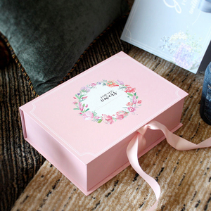 Cajas de Regalo Personalizadas con Diseño de Plumas, Cajas de Regalo con Solapa Magnética Plegable, Cajas de Regalo Sorpresa de Papel - Product Image 5