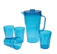 Vente en gros d'usine, pichet en plastique PS coloré sans BPA de 1800 ml avec 4 tasses gigognes pour l'eau, le thé, les jus, le lait, les boissons