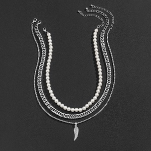 Collane a più strati <span class=keywords><strong>con</strong></span> ciondolo a piuma uniche per uomo, collane vintage <span class=keywords><strong>con</strong></span> perle, gioielli e accessori <span class=keywords><strong>maschili</strong></span> - Product Image 2