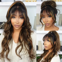 Perruque Lace Frontale 13x4 Balayage Mèches Fluffy Naturelle Ondulée avec Frange Cheveux Naturels avec Cordon de Serrage Invisible