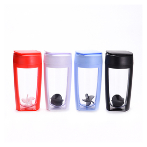 Bouteille de shaker à protéines personnalisée de 600 ml, mignonne, transparente, en plastique, avec impression de logo - Product Image 2