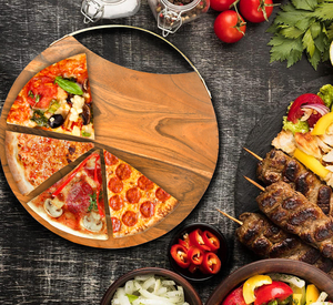 Planche à découper ronde en bois d'acacia durable pour la cuisine, les légumes, la pizza, le service des aliments, la maison, l'hôtel, le restaurant - Passe au lave-vaisselle - Product Image 6