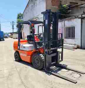 Meilleure vente Chariot élévateur diesel à roues Heli K35 3,5 tonnes Puissance élevée Bon état Garantie 1 an Peinture d'origine Utilisé Terrain accidenté - Product Image 6