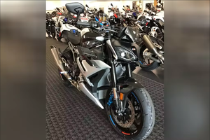 ¡LISTO PARA CONDUCIR! ÚLTIMAS OFERTAS 2025 - Motocicleta Deportiva BMW <span class=keywords><strong>M</strong></span> 1000 <span class=keywords><strong>R</strong></span> en Venta - Product Image 3