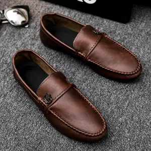 Luxury style party wear fashion metal clap design premium quality pointed toe black dress shoes men