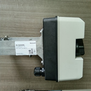 คอนโทรลเลอร์ PLC อุตสาหกรรมสำหรับคลังสินค้า รุ่น ML7420A6009 ของแท้จากโรงงาน พร้อมใช้งาน - Product Image 2