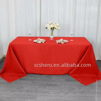 La nappe rose convient à une utilisation lors de banquets de mariage, de conférences et dans les lieux hôteliers haut de gamme comme nappe de table.