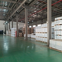 Panneaux muraux extérieurs en composite bois-plastique (WPC) co-extrudés pour la décoration de jardin en extérieur en Europe