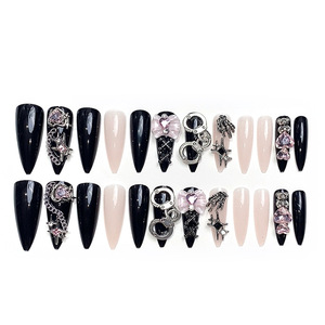 <span class=keywords><strong>Uñas</strong></span> <span class=keywords><strong>Postizas</strong></span> Largas Estilo Gótico Y2K con Corazones, Diamantes <span class=keywords><strong>de</strong></span> Imitación, Estrellas y Cadenas, Reutilizables <span class=keywords><strong>para</strong></span> Chicas Alternativas, Halloween y Cosplay - Product Image 6