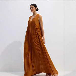 Robe de soirée longue plissée asymétrique dos nu taille empire avec superposition transparente couleur unie pour femme – Tenue de soirée estivale - Product Image 1
