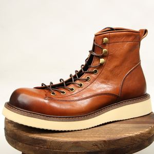 Mocasines de Hombre de Alta Gama, Hechos a Mano en Cuero Vacuno Europeo Repujado, con Parches, Punta Cuadrada y Cierre de Cordones - Product Image 4