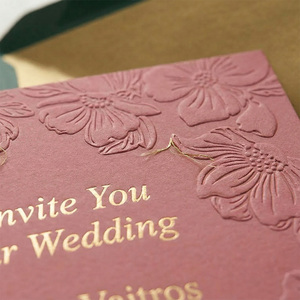 Ensemble d'invitations de mariage personnalisées de luxe, gaufrées, avec estampage à chaud doré, motif floral rose poudré, avec <span class=keywords><strong>enveloppe</strong></span> doublée vert forêt - Product Image 2
