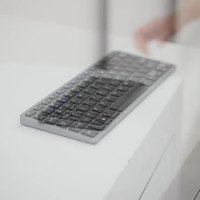 Keyboard Mouse Combo Mini Nirkabel BT Ergonomis Ultra Tipis Aluminium + ABS Hitam 78-Key Kompatibel, Stok Tersedia, Laris Manis dari Pabrik