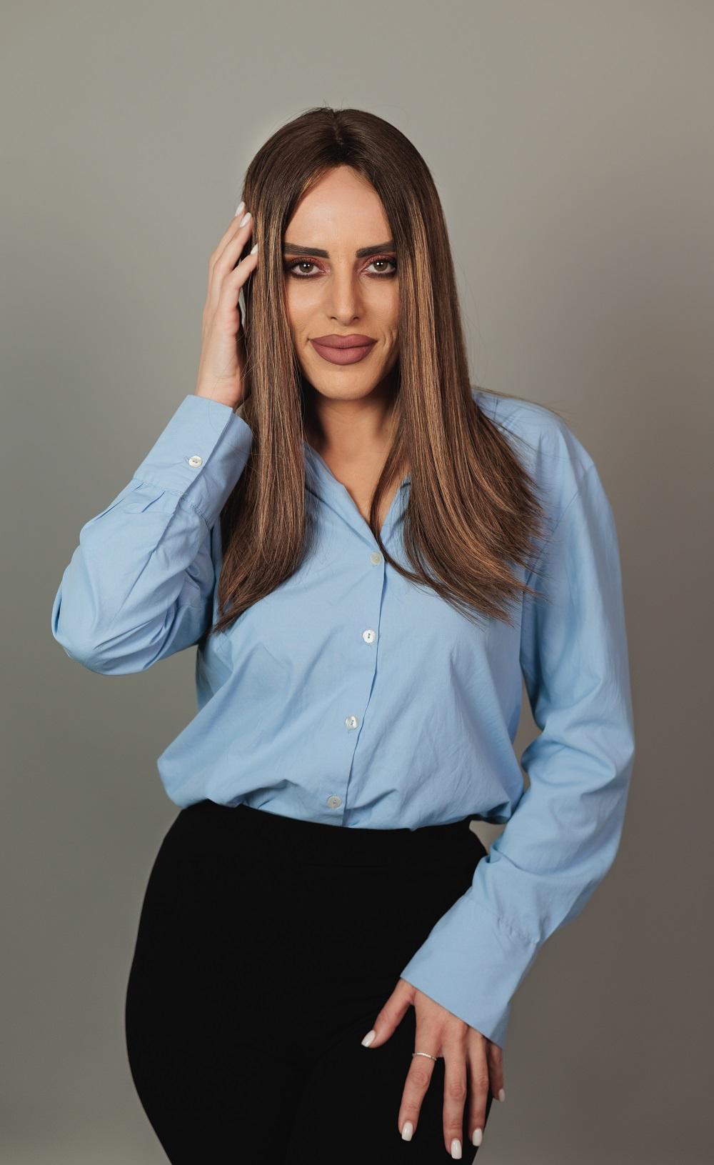 สีน้ำตาล