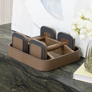 Ensemble <span class=keywords><strong>d</strong></span>'haltères en bois de noyer moderne et en cuir multi-tailles avec un design chic <span class=keywords><strong>pour</strong></span> la <span class=keywords><strong>d</strong></span>écoration de la maison et les cadeaux de Bar Mitzvah - Product Image 3