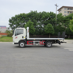 Camion de dépannage HOWO 3 tonnes avec plateau inclinable, lit coulissant hydraulique et planche d'extension arrière pliable pour l'<span class=keywords><strong>assistance</strong></span> au remorquage de voitures en ville - Product Image 4