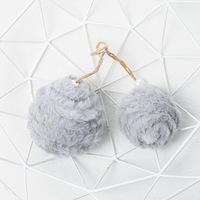 Boule de Noël en fausse fourrure pelucheuse de 5 cm et 6 cm, décoration nordique douce pour sapin de Noël, fête de fin d'année, décoration de la maison