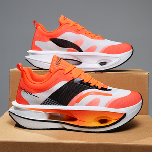 Zapatillas de Moda Primaverales Ligeras y Transpirables con Parte Superior de Malla, Deportivas, Casuales, para Caminar a Diario, para Hombre - Product Image 1
