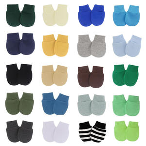 Venta al por mayor guantes de algodón suave y liso invierno Bebé rasguño mano Color sólido bebé recién nacido mitones guantes - Product Image 3