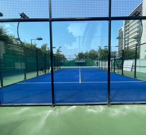 Cancha de Pádel de Acero 100% Reciclable, Instalación Deportiva Ecológica, Fabricación Cero Residuos, Comercio Global B2B - Product Image 1