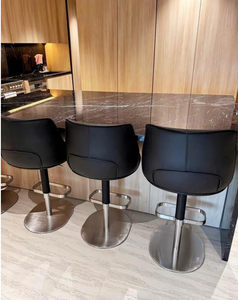 Chaises de bar pivotantes modernes en cuir réglables avec accoudoirs fixes en acier inoxydable et cuir PU, base ronde en métal - Product Image 3