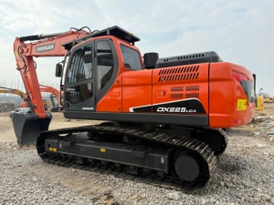 รถขุดตีนตะขาบ Doosan DX225LCA มือสอง น้ำหนัก 22.5 ตัน รุ่นปี 2024 ความจุบุ้งกี๋ 1.0 ลูกบาศก์เมตร สภาพดี คุณภาพสูง รถขุดจากเกาหลี - Product Image 2